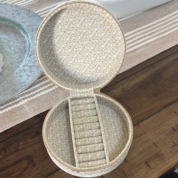 Jewellry Box - Picture 4 of 6